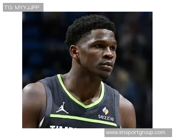 爱德华兹虽砍下30分5板却难救球队无力回天罚球表现出色8中7