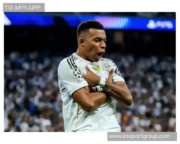 姆巴佩本赛季再现惊艳世界波仿佛复制粘贴引发球迷热议